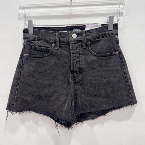 Old Navy Higher High Waisted Button Fly Sky Hi A-Line Black Cut-Off Jean Shorts - Picture 3 of 8